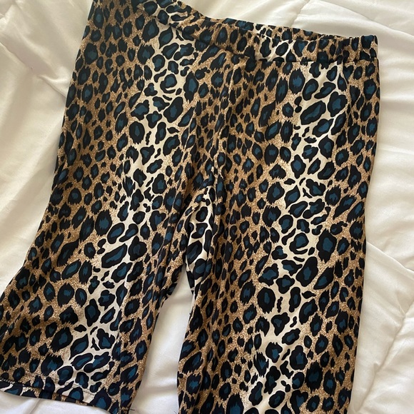 Pants - Flattering leopard high waist biker shorts!